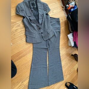 The limited blazer size M and size 10 pants outfit